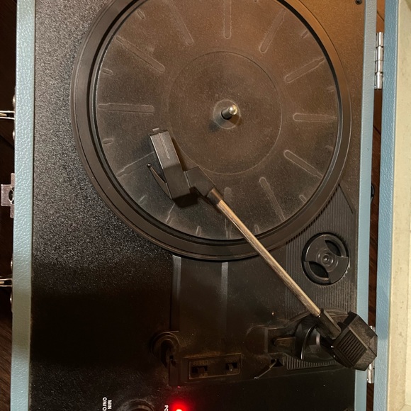 CROSLEY Record Player - Picture 3 of 5